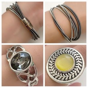 Magnet bracelet with stretchy rings